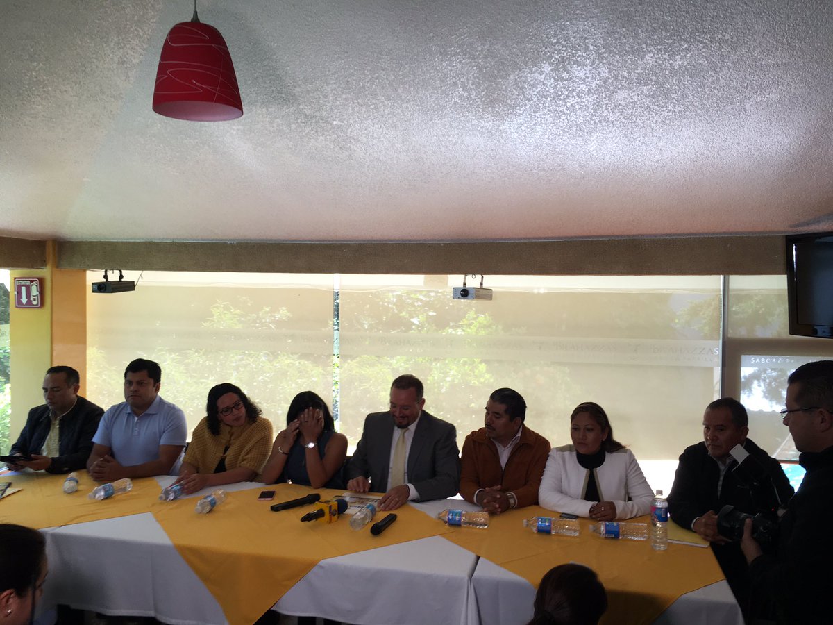 prd_hxq's tweet photo. El CEE del PRD del #EdoMéx Fijando posición con respecto al #FrenteAmplioMx y a las notarías designadas por el gobernador https://t.co/vUPt0JTJiK