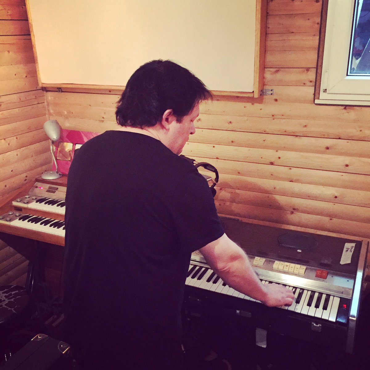poptones_studio's tweet photo. Italian organs frenzy... Recording In my head #inmyheadfrenchband #recordingstudio #poptonesstudio #philicorda #welsonorgan https://t.co/BFrCEyk5pi