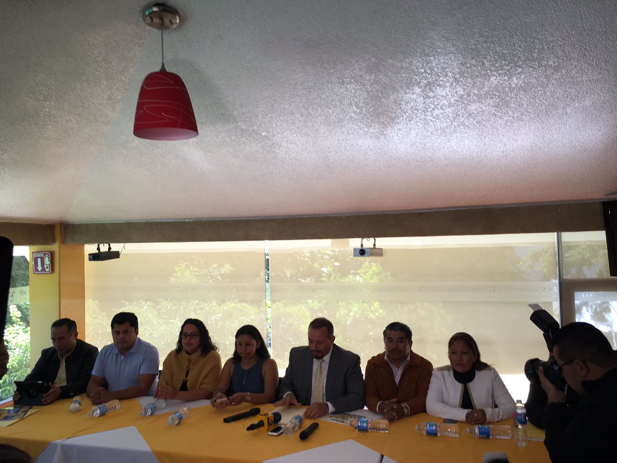 Politica_15's tweet photo. El Comité Ejecutivo Estatal del PRD del Estado de México. Fijando posición con respecto al FAD y a las notarías designadas por el gobernador https://t.co/MlmaktNmmW