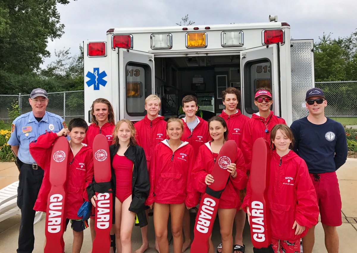 CityofEL's tweet photo. Congrats to this great crew for completing @ELAquaticCenter's 2017 Junior Lifeguard Program today! #EastLansing https://t.co/Ejl4iXfGWk