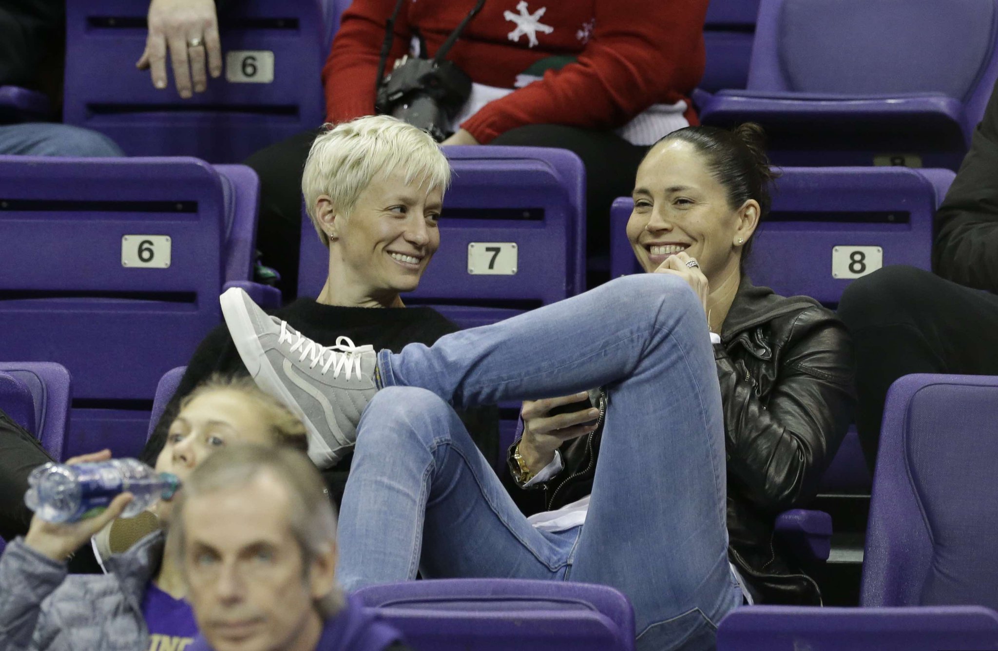 “Storm guard Sue Bird comes out as gay, reveals relationship with USWNT sta...