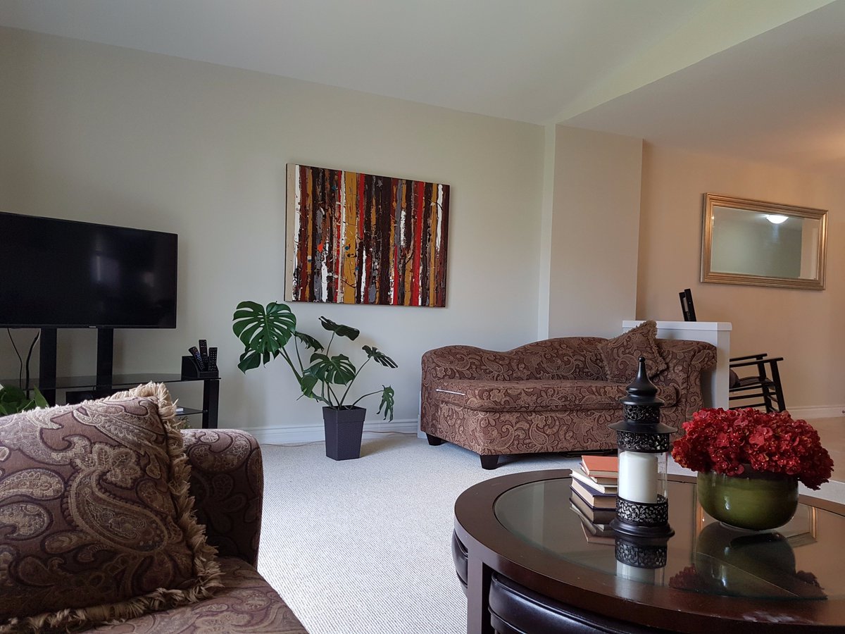 CorinneByggdin's tweet photo. A #home with plenty for #families or #investors located in #StoneyCreek #realestate #homestartshere #coreteam905 https://t.co/uSRU60yE83 https://t.co/NJfu3ZCkQe