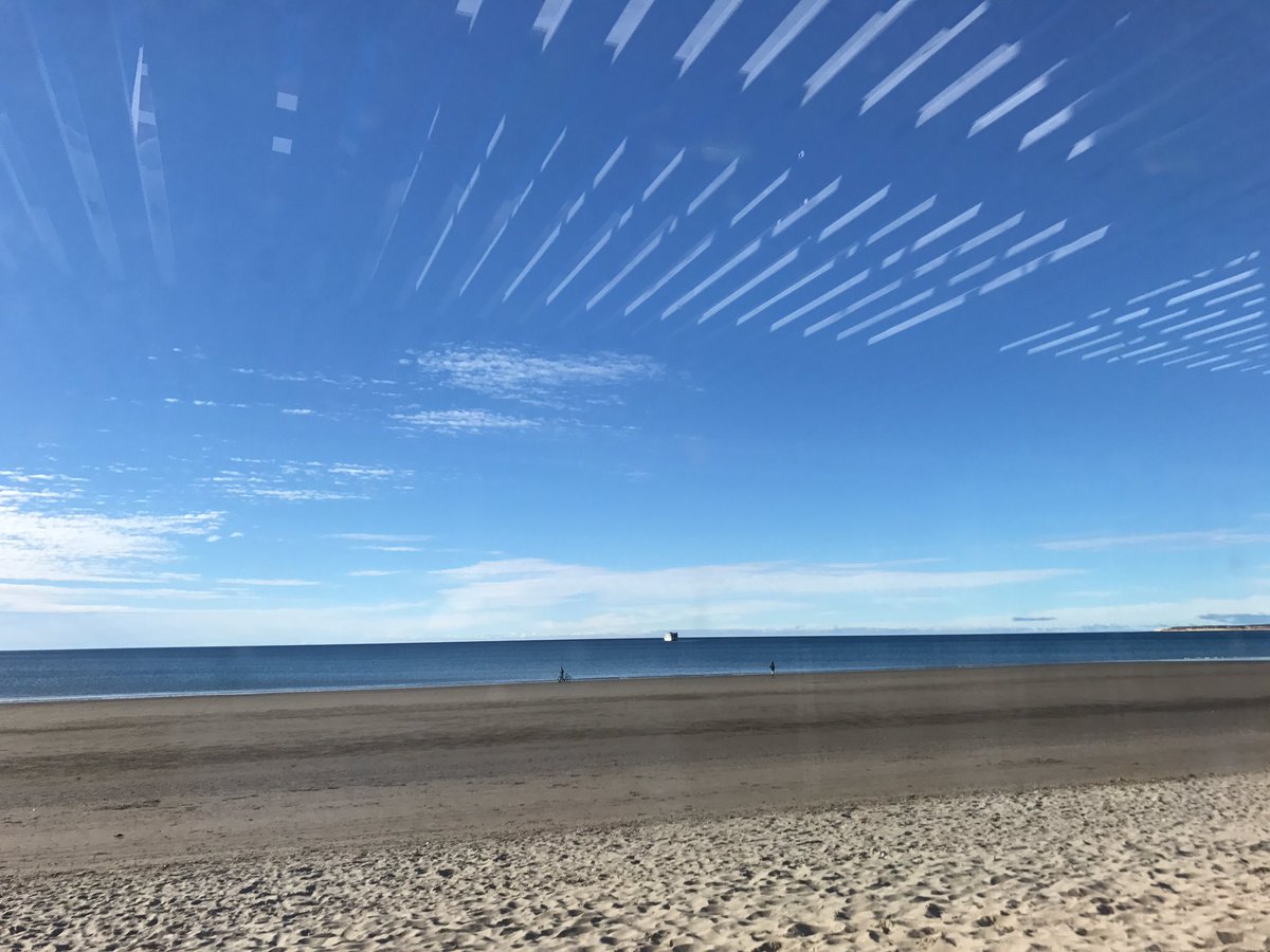 Pelado179's tweet photo. Almuerzo en #puertomadryn #LaMasLinda #playaimpecable https://t.co/O6ho4jLFJS