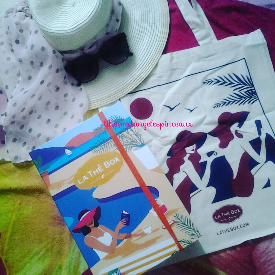 tel un trésor....la magnifique @lathebox avec un magnifique #totebag ♥♥♥ instagram.com/p/BWSBJmOgRna/…