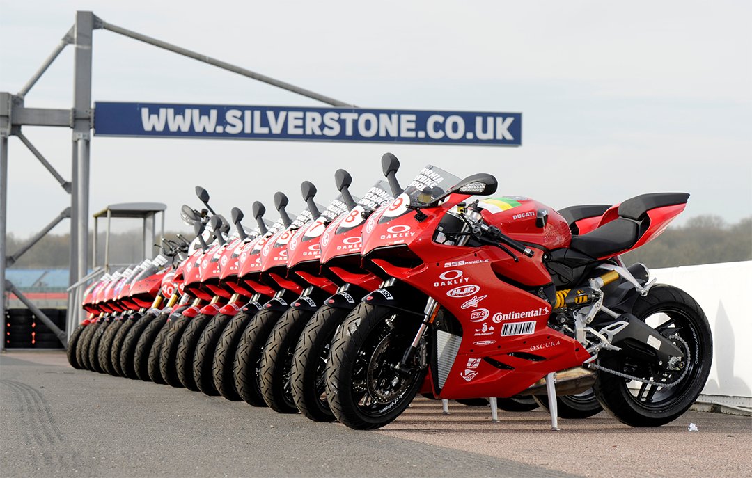 DucatiUK's tweet photo. 'Ducati On Track' offers riders the chance to experience the stunning #Ducati 959 Panigale at Silverstone next month https://t.co/oJ7WONIou6 https://t.co/Q060nKaIhF