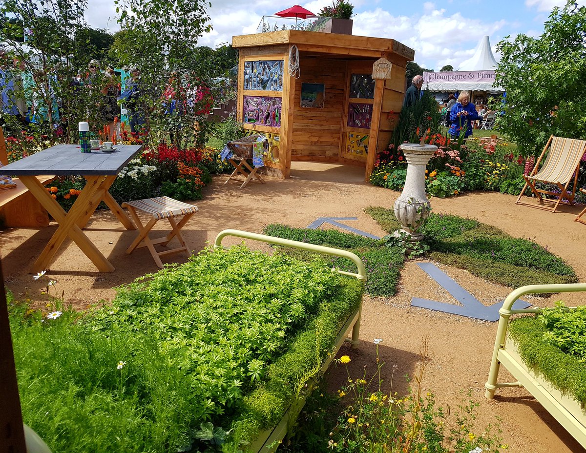 carolt22's tweet photo. @mchcharity  
Fabulous garden https://t.co/p6GjUsS7Pw