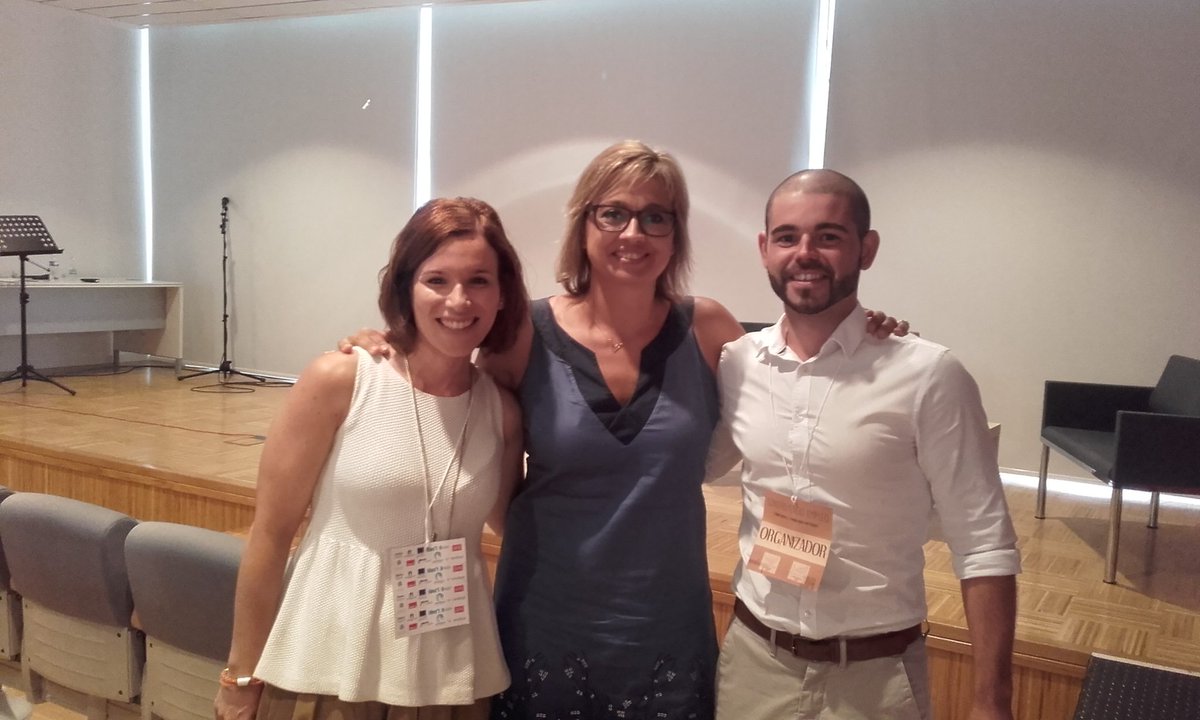 En el #contruyendoempleo también #reencuentro con mis grandes compañeras <a href="/eleromaguera/">Elena Romaguera</a> <a href="/jabazin/">Magdalena Jabazin</a> de @Lanzaderas_EES
