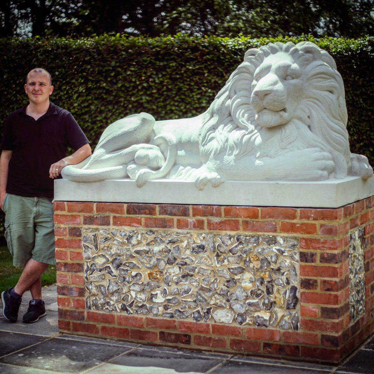 The finished lion. Comfortable & proud on his plinth at last. It's been a great adventure. #lionsculpture #animalsculpture #gardensculpture
