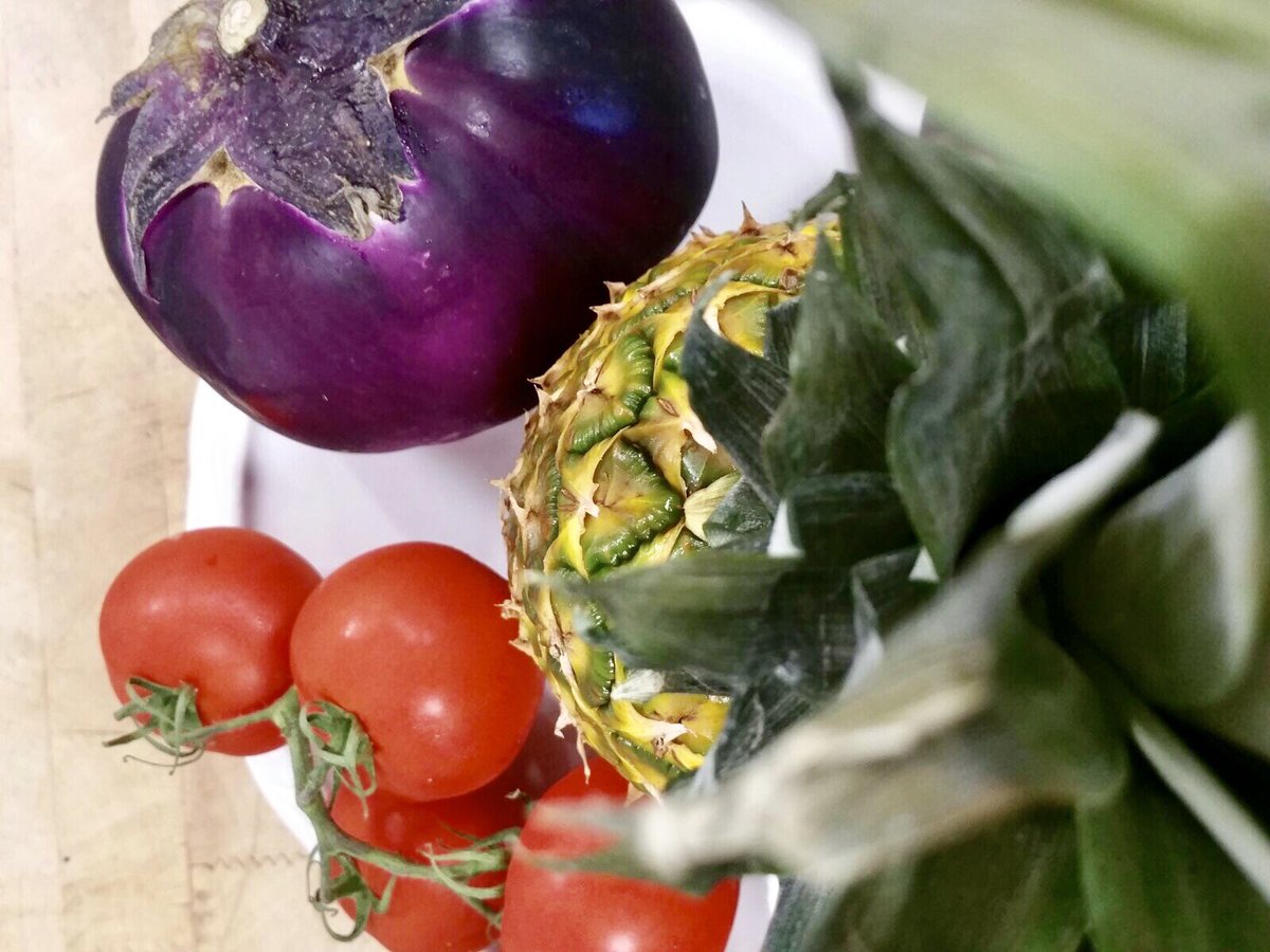 congustoinst's tweet photo. Questa sera #Vegetariano Mediterraneo #congustomilano #scuoladicucina #corsoamatoriale con lo chef Alberto Citterio π½
π
πΆππ½π₯π₯π https://t.co/nAd4jWUFOc