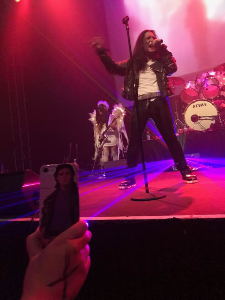 feldman80s's tweet photo. @RockForTrouble @Corey_Feldman @HLBallroom That's the jacket he's wearing on my phone case (Corey loves my case btw) https://t.co/HWbaCxbtbf