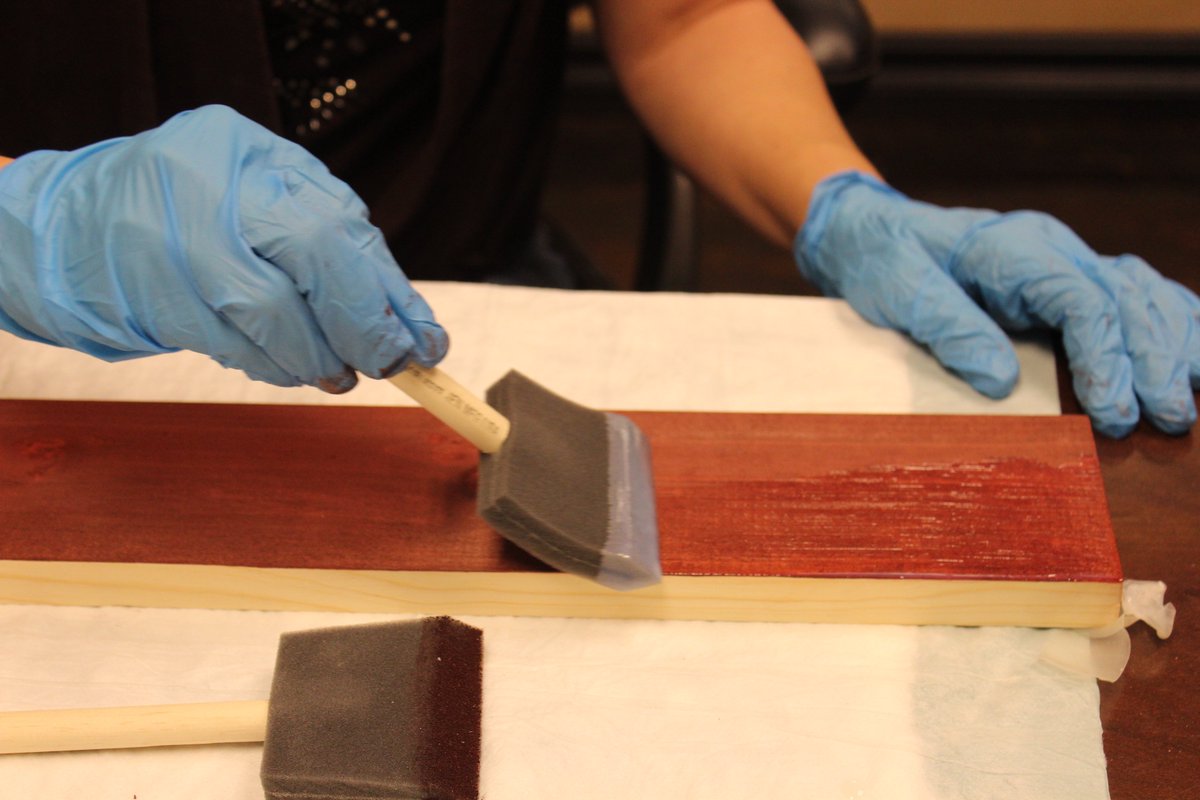 PureColorInc's tweet image. Fast-drying, no odor: loved our experience PureColor
Inc's water-based stains! via @DovetailCW bit.ly/2oVhKko #woodstain #purecolor