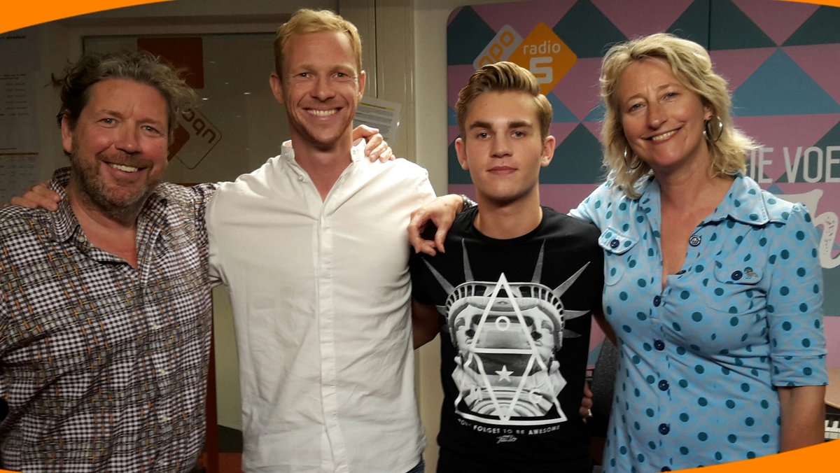 Vanavond te gast: <a href="/erik_bouwens/">Erik Bouwens</a> en Glenn Mertens over hun bijzondere crowdfundactie, luister via bit.ly/luisterR5