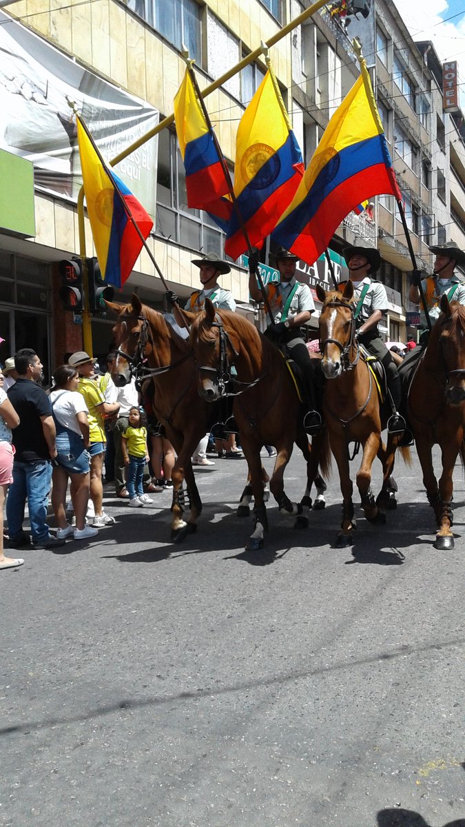 dnarvaez105's tweet photo. #20deJulio independencia!! https://t.co/ILW1y8XpAA