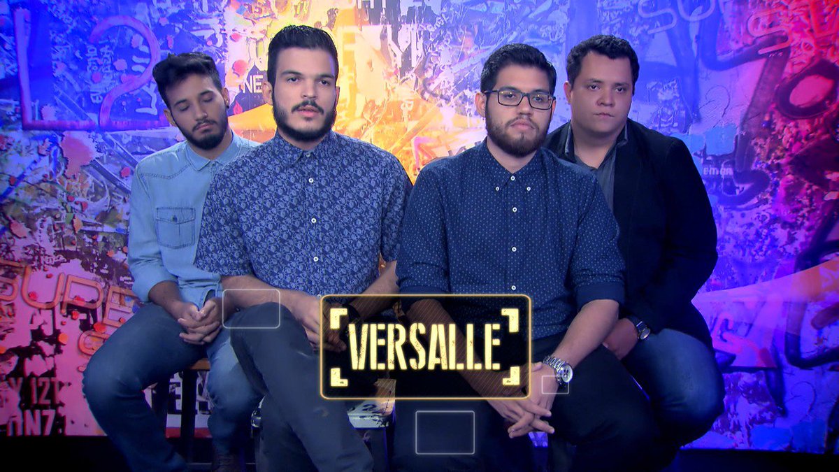 Barrazine's tweet photo. Terça (25): Banda Versalle faz show gratuito no New York City Center! https://t.co/6rFwOpdtVB #NYCC #Versalle https://t.co/nqziHoMdqS