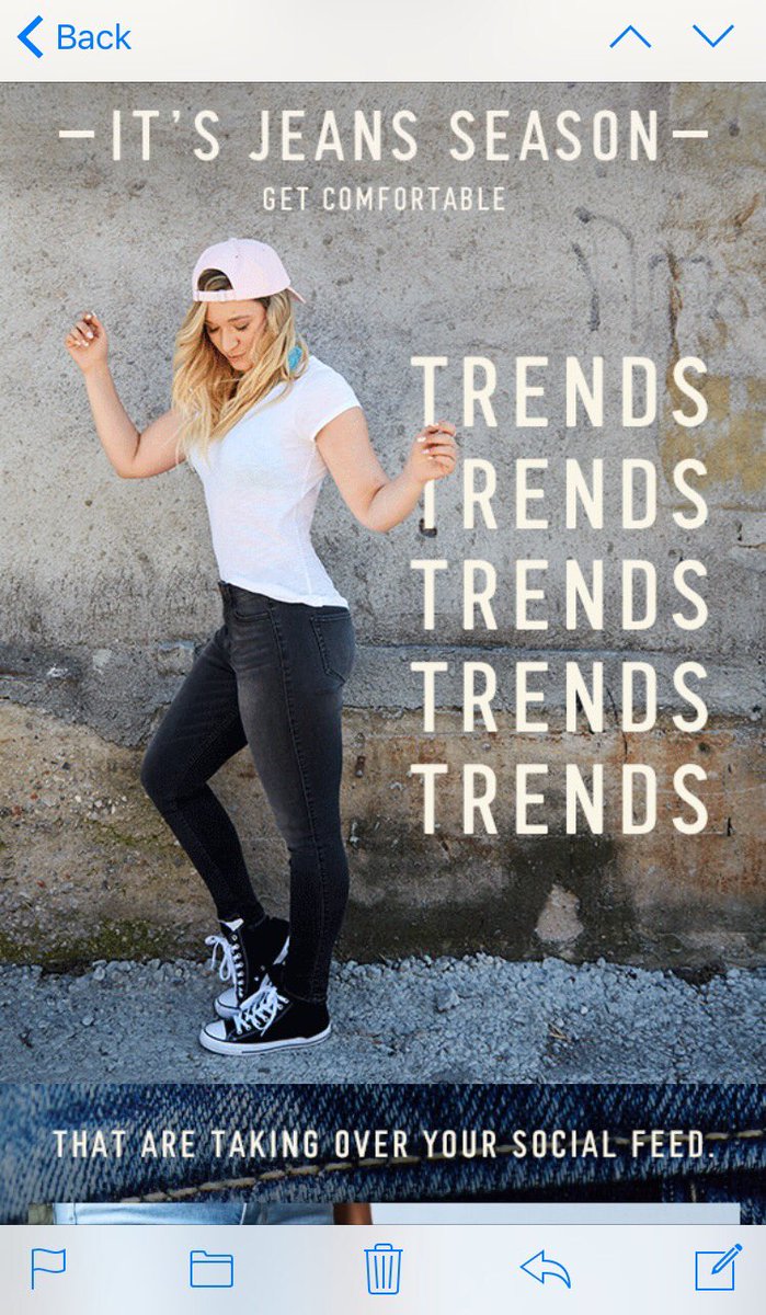 kehlaniissues's tweet photo. @ALISHAMARIE when you see your queen on holister and she looks so good too 😊💞 https://t.co/3Y8ZhUtIXJ