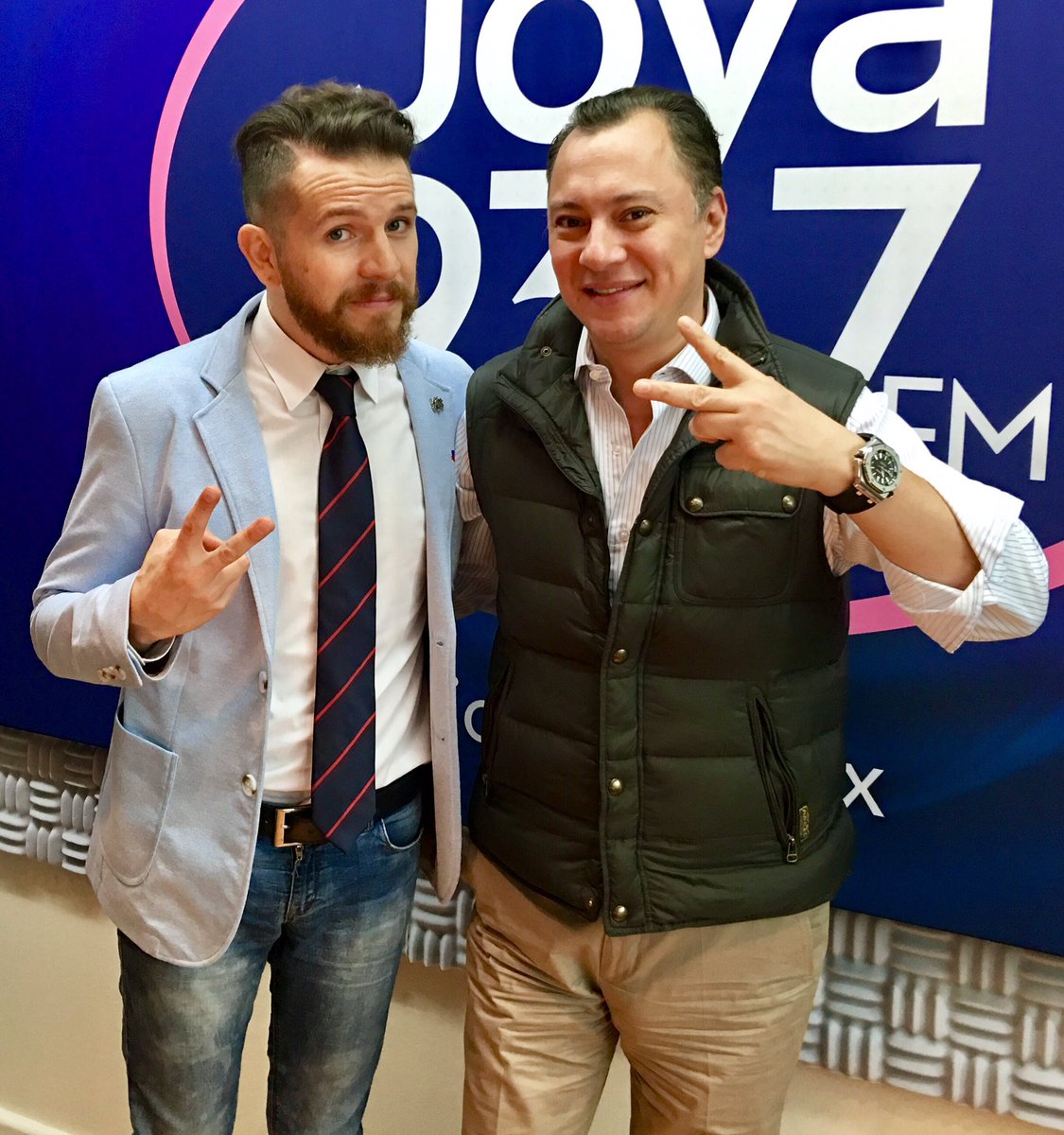 marianoosorio1's tweet photo. Que agradable conversación @DanielHabif gracias por tu visita a la cabina de @Joya937FM https://t.co/BwuRa8qI6q