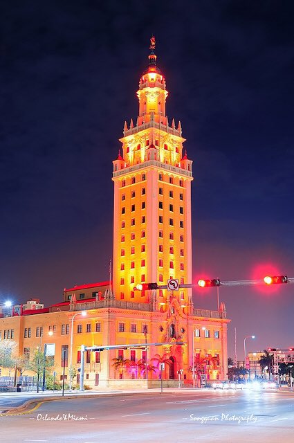LoklsApp's tweet photo. Did you know that the Freedom Tower in downtown Miami was built in 1925 as a printing facility for The Miami News? https://t.co/cyMJpYxQWK
