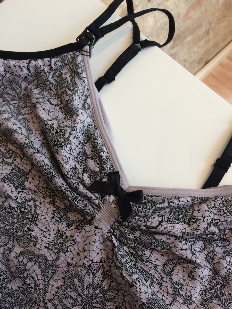 Brafinette's tweet photo. Still-Nachthemd von CacheCoeur #sexystillbh #cachecoeur https://t.co/WEJYqLTDWW