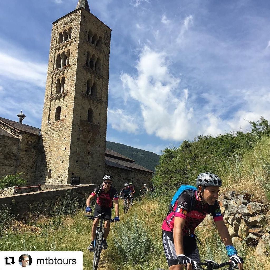 RayongBikeTours's tweet photo. #Repost @mtbtours (@get_repost)
・・・
Cuarto día en Pirineos, cada día mejor que el anterior! #bicidamontagna #bicid… https://t.co/b66OclID4e https://t.co/drTAW35zxN