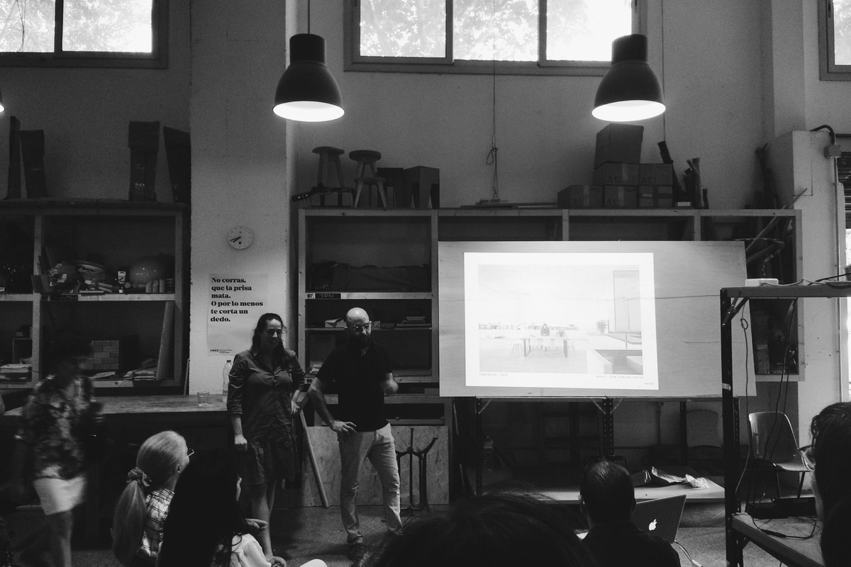 agrupacio_ajac's tweet photo. MHAP es defineix com a estudi nòmada i ens explica la seva recerca semàntica en arquitectura a través del projecte Points. https://t.co/P1pSnaeCoR