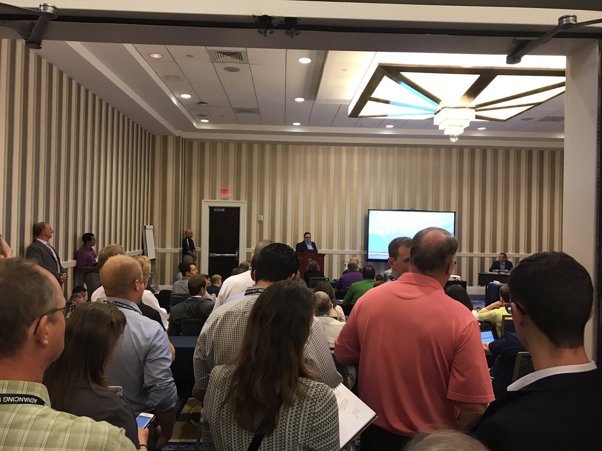 rhwhitworth's tweet photo. Wow! So many advisors engaged in learning how to build a profitable practice. Standing room only!
#2017CONNECT #advancingwhatsnext https://t.co/7SCf8z372K