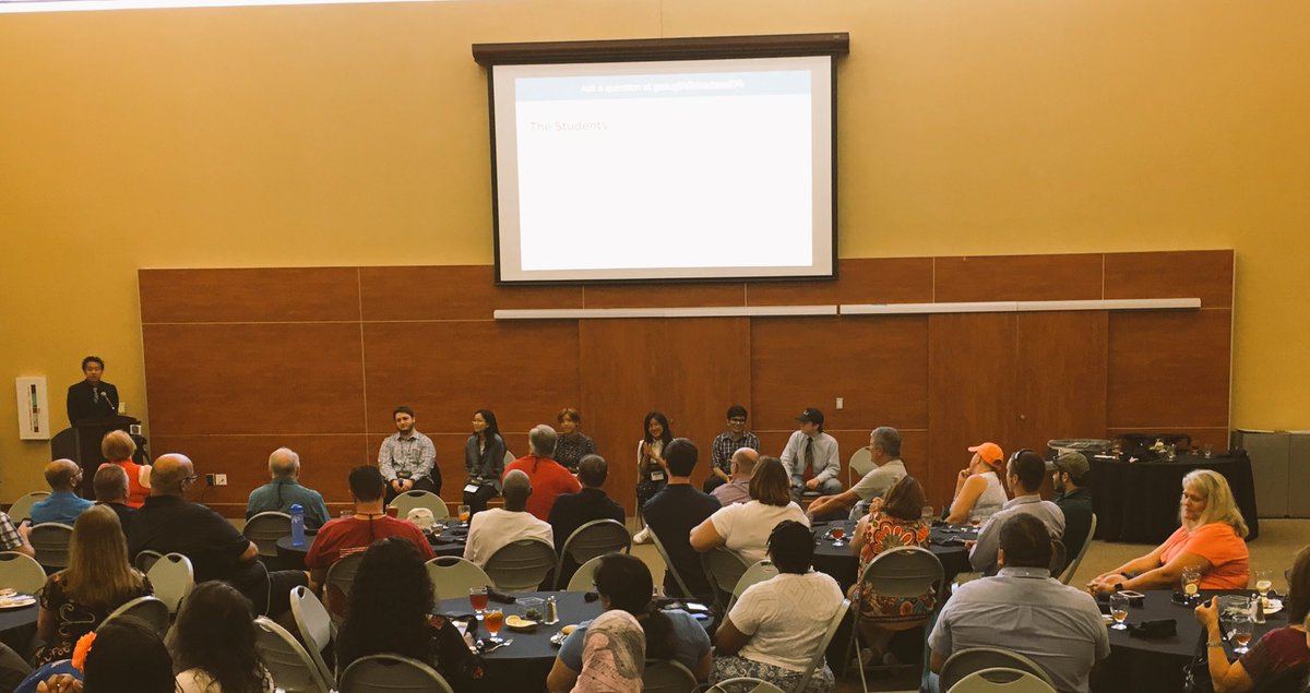 john_w_moran's tweet photo. Student panel from @RHSCompSci during #UTeachCSPDallas #infy @InfyFoundation @UTeachCS https://t.co/STeDfIHS2U