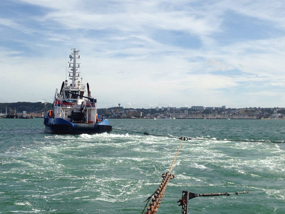 navalgroup's tweet photo. La 2eme #hydrolienne OpenHydro du projet Paimpol-Brehat d EDF arrive à #Cherbourg sur la barge Triskell https://t.co/3YsiGRaS62