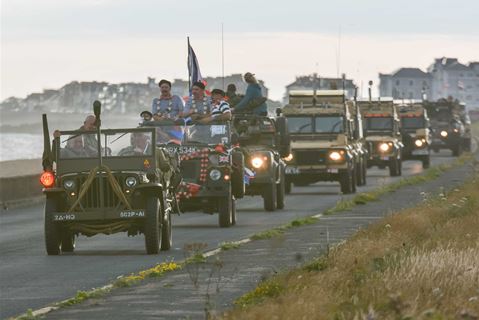 RT @KMWhatsOn: It's the War & Peace Revival all this week in #Kent https://t.co/b9hTbL1wWA @warpeacerevival https://t.co/YShxD4o17i