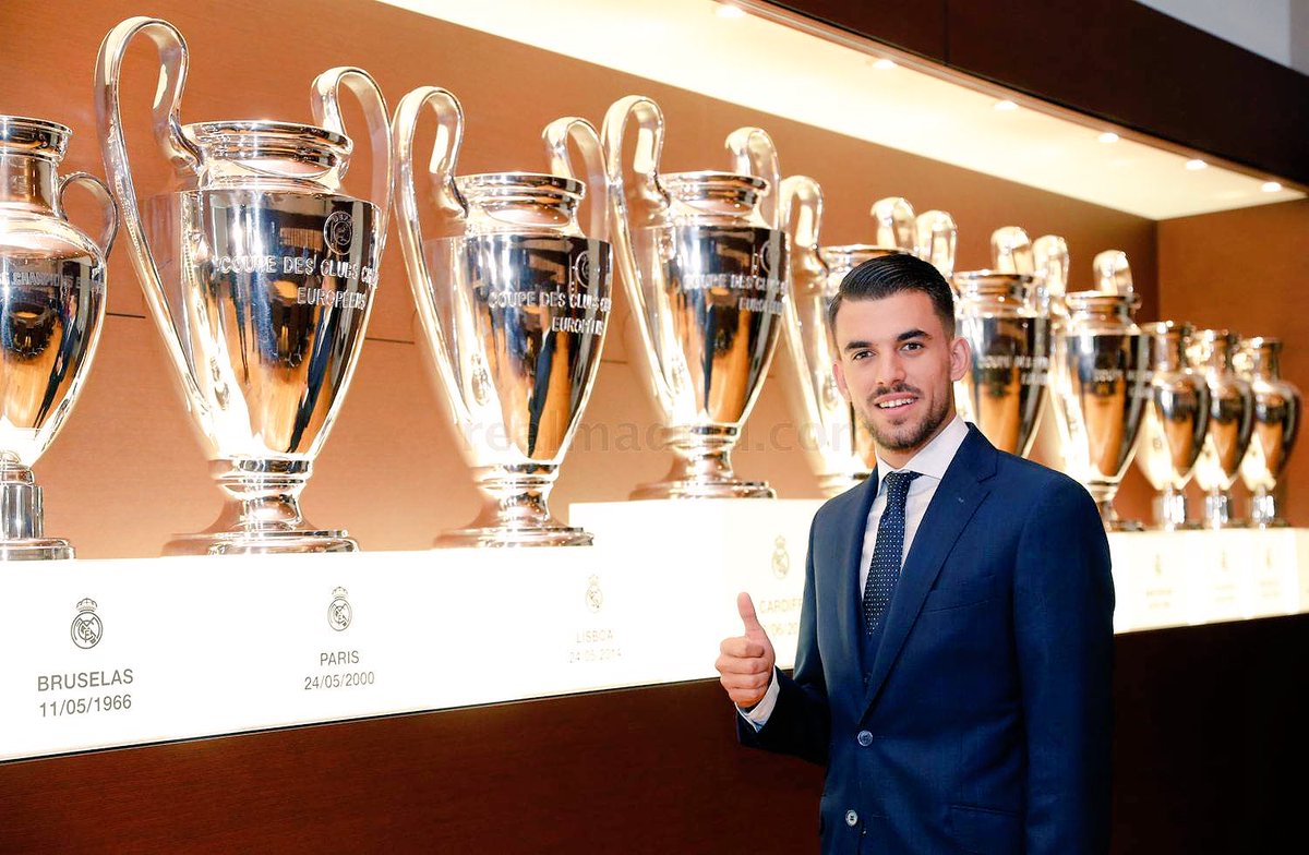 DaniCeballos46's tweet photo. Muy feliz y orgulloso de todo lo que he vivido hoy, es un sueño hecho realidad. Gracias a todos por el recibimiento. ¡Hala Madrid! ⚽️ https://t.co/MiwDFAQMWZ