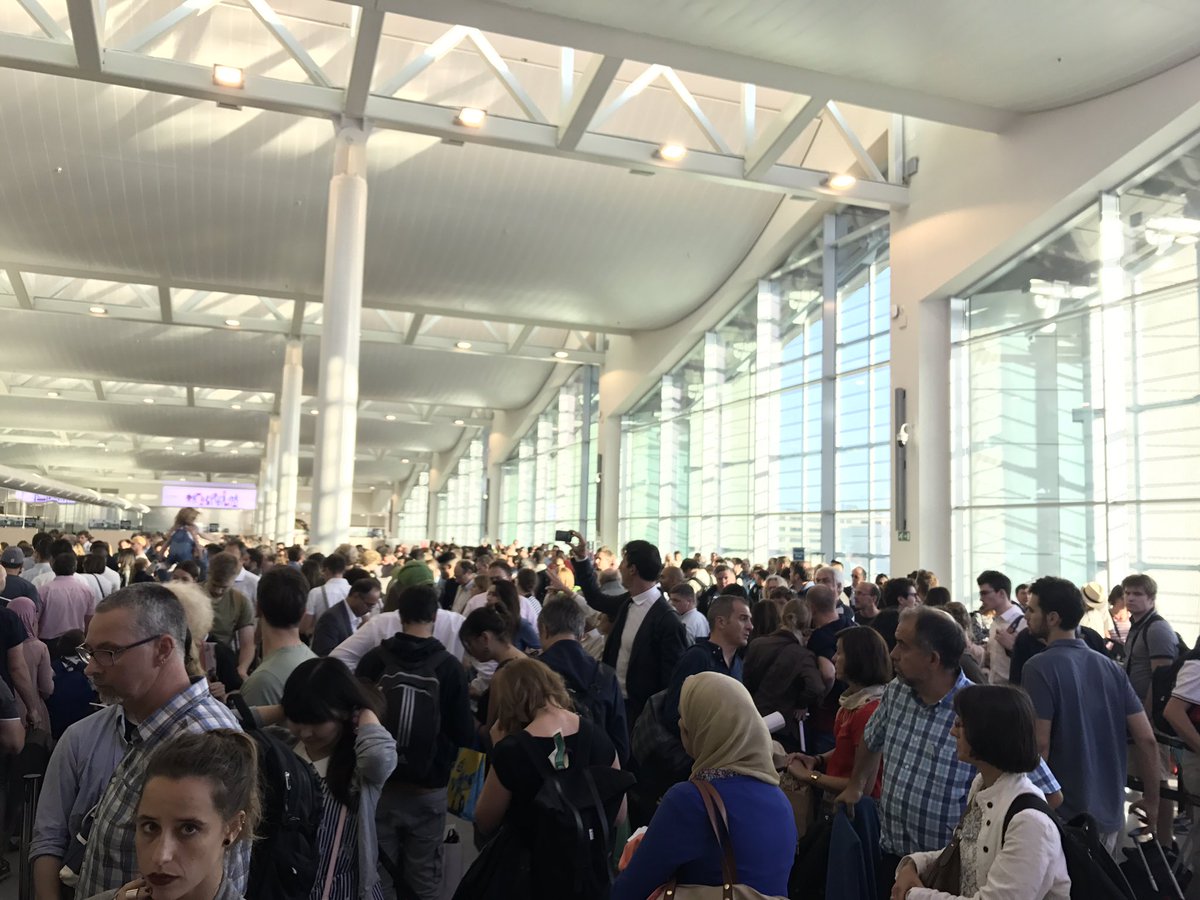the_kokas's tweet photo. @BrusselsAirport ridiculous!!!!!!!!! You don't care about customers!!!! https://t.co/mzKNRERiW6