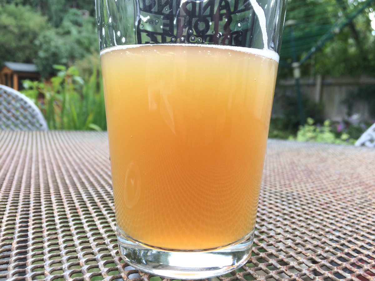 CellarHands tweet media