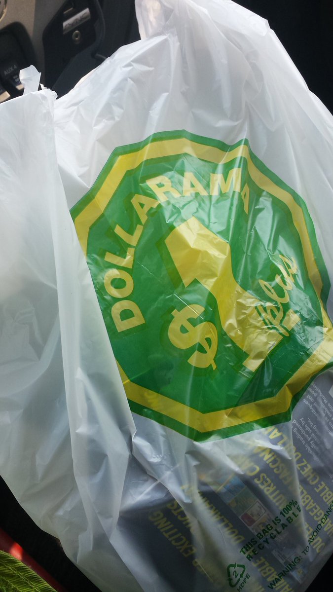 4thlineVoice's tweet photo. Confirmation that #DrunkHockeyCarding is a go
The laundry is in the hamper
..hope Dollarama surprise packs are good to me
#91ProSet https://t.co/JOFDhcawJb