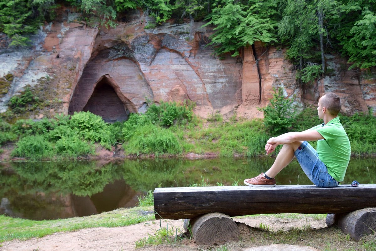 Gints_photo's tweet photo. #angelcave #salacariver #river #mazsalacasnovads #summer #nature #cave #latvia #lv #latvija #daba #latvijasdaba #skaņākalnadabasparks https://t.co/LRCpwYte8L