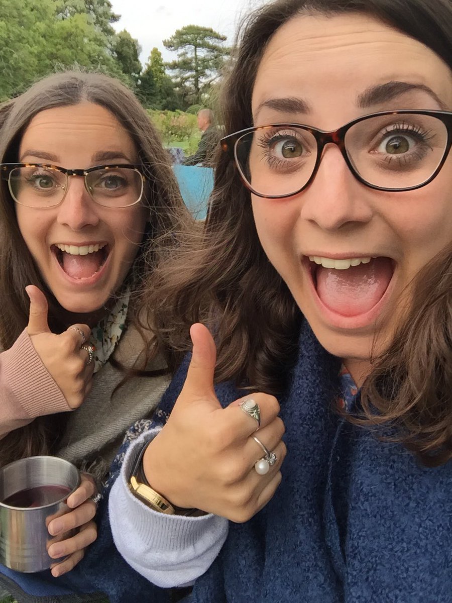 JordanaGol's tweet photo. We're ready and waiting @lpasyoulikeit #Shakespeare #picnic #twinlife https://t.co/Q9vCcB5cSr