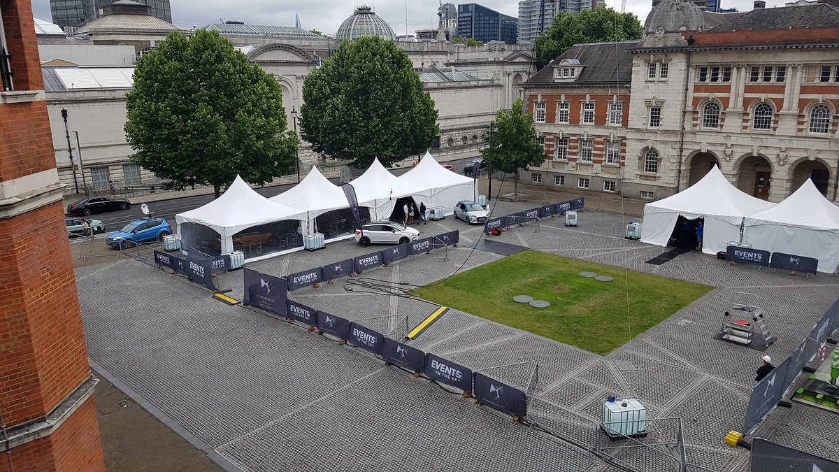 3 camera live facilities &amp; full communications provided from 100ft high restaurant in London for ITV TM with <a href="/audiooxide/">Steve Hoy</a>.