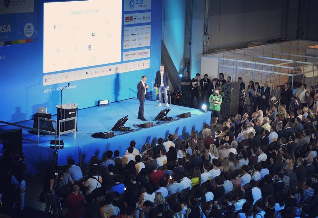 campusparty's tweet photo. For the 1st time in Italy 🇮🇹 #cpit1 https://t.co/8fl57SZmOm #Milano #Italia #Italy #Milan #CampusParty https://t.co/PWS0PRUxkG https://t.co/4hmGDJQiLa