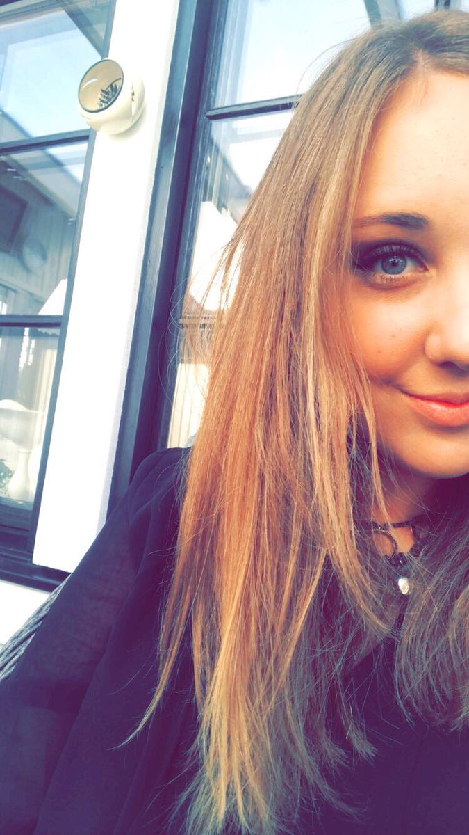 amanaaadaaa's tweet photo. Redo för kvällens bravader ❤️ https://t.co/O54dhg32b3