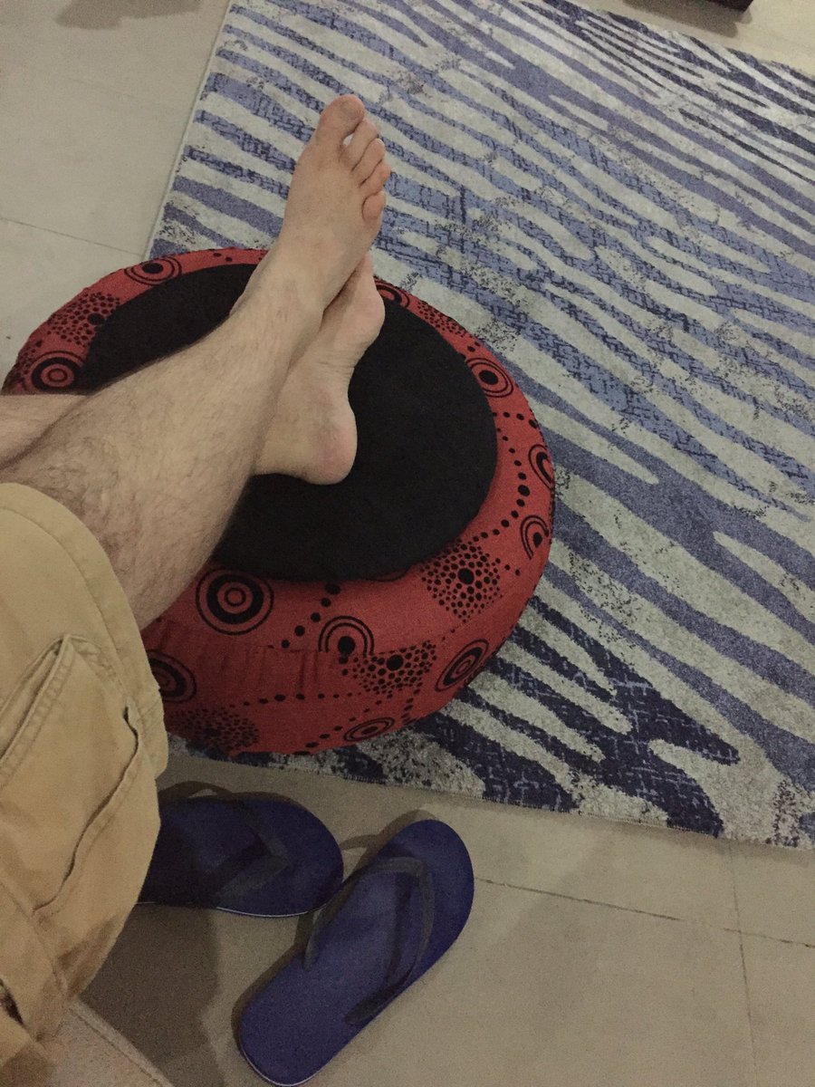 p_ocallaghan's tweet photo. Relaxing on my upcycle - recycle-IT. https://t.co/4D48LqQDRD