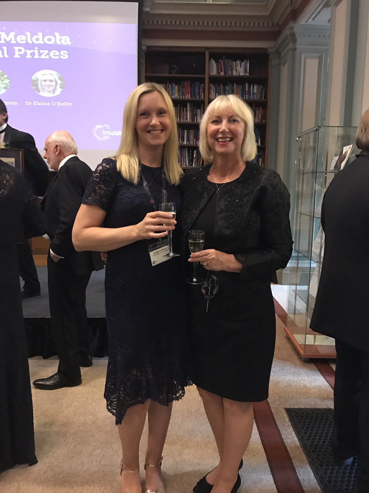 Elaine O'Reilly on Twitter "Enjoying the bubbly at the RoySocChem