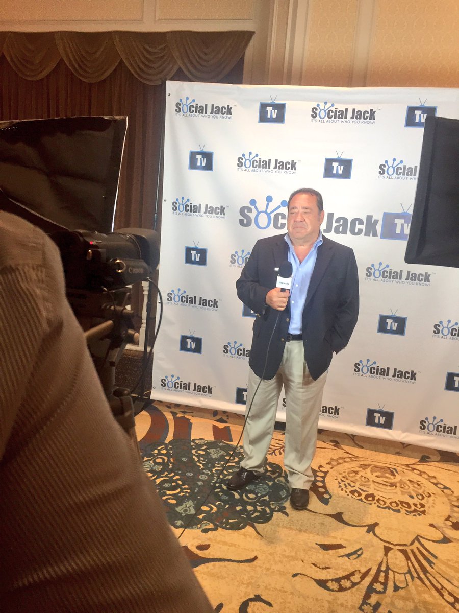 getsocialjack's tweet photo. Having a great time at #AMAASummer17 https://t.co/mCr1ENnvOR