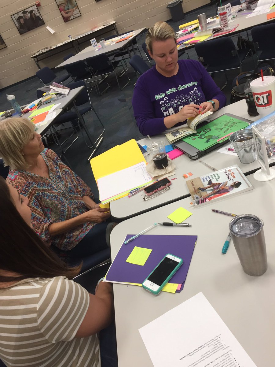 Mining mentor texts for craft moves <a href="/sshubitz/">Stacey Shubitz</a> <a href="/LitROCK_taylor/">Stacey Taylor</a> #rsdwtg #RSDlearns