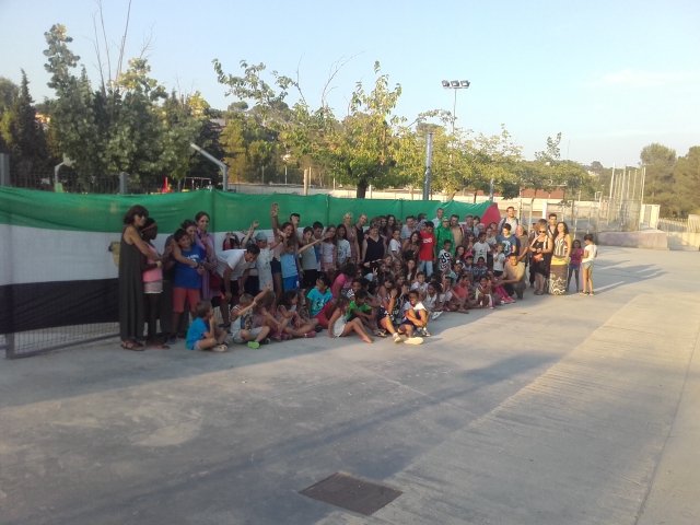 #SantCugat dóna suport al poble sahrauí amb la Trobada comarcal d'infants a l'Escola Ferran i Clua. 25 nens i nenes reunits a #Valldoreix.