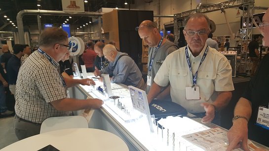 AMANATOOL's tweet image. Busy Booth @AWFSFair Great Interest in The Stunning #Spektra™ Extreme Tool Life Coated #CNC Router Bits #AWFS2017  ow.ly/i7tP30dMZvC