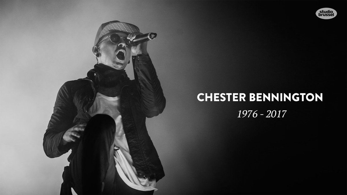 stubru's tweet photo. Droevig nieuws: Chester Bennington, frontman van @linkinpark, is op 41-jarige leeftijd uit het leven gestapt. https://t.co/wE2ZPl7NvB