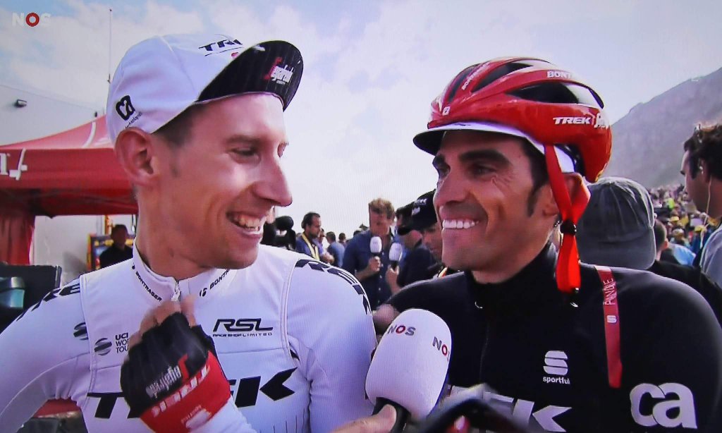 BaukeMollema's tweet photo. Keep smiling! 💪👊 @albertocontador https://t.co/WkPmbzSEr7