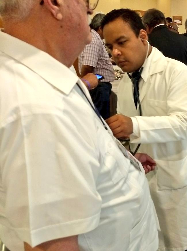 servdesaludtorr's tweet photo. Asistencia médica en la inauguración del XXXVll congreso masónico Roberto Cervantes Saavedra @JorgeMoranD @CabildoTor @RadioTorreon https://t.co/dIoE2ssVQU