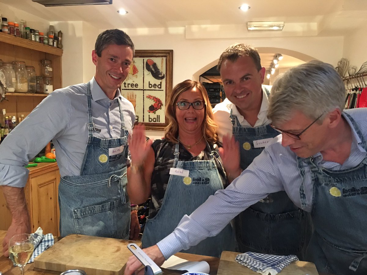 mrfintech's tweet photo. Indian cooking lesson with the leadership! https://t.co/lx1ws23poS