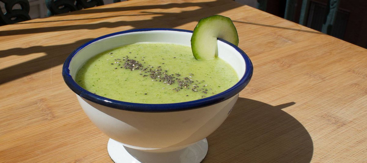 Semillarium's tweet photo. Con el calor...  ¡una #sopa fría de #melón, #calabacín, ciruela y #semillas de #chía!, ¿te atreves a probarlo? https://t.co/9sg1Sk43mj https://t.co/nbzD7C15IG