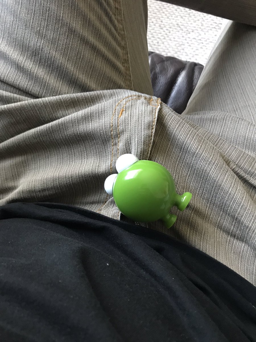 Fibroboy82's tweet photo. Is this the most innapropriate bottle opener ever? #teamgreen #kermitted https://t.co/LEqVnIDBJM
