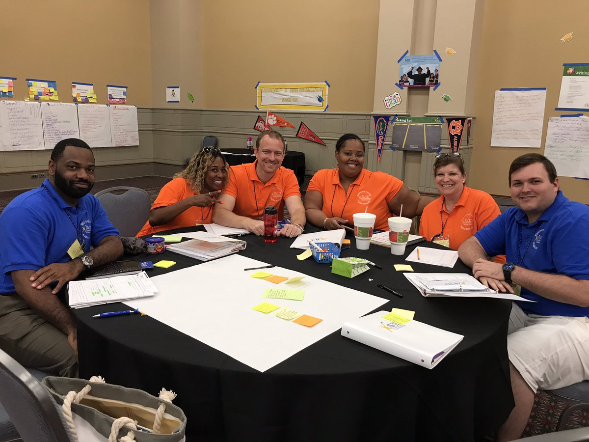 This team is AVID awesome! <a href="/HRCWooldridge/">Dr. Heather RC Wooldridge</a> <a href="/AVID4College/">AVID</a>